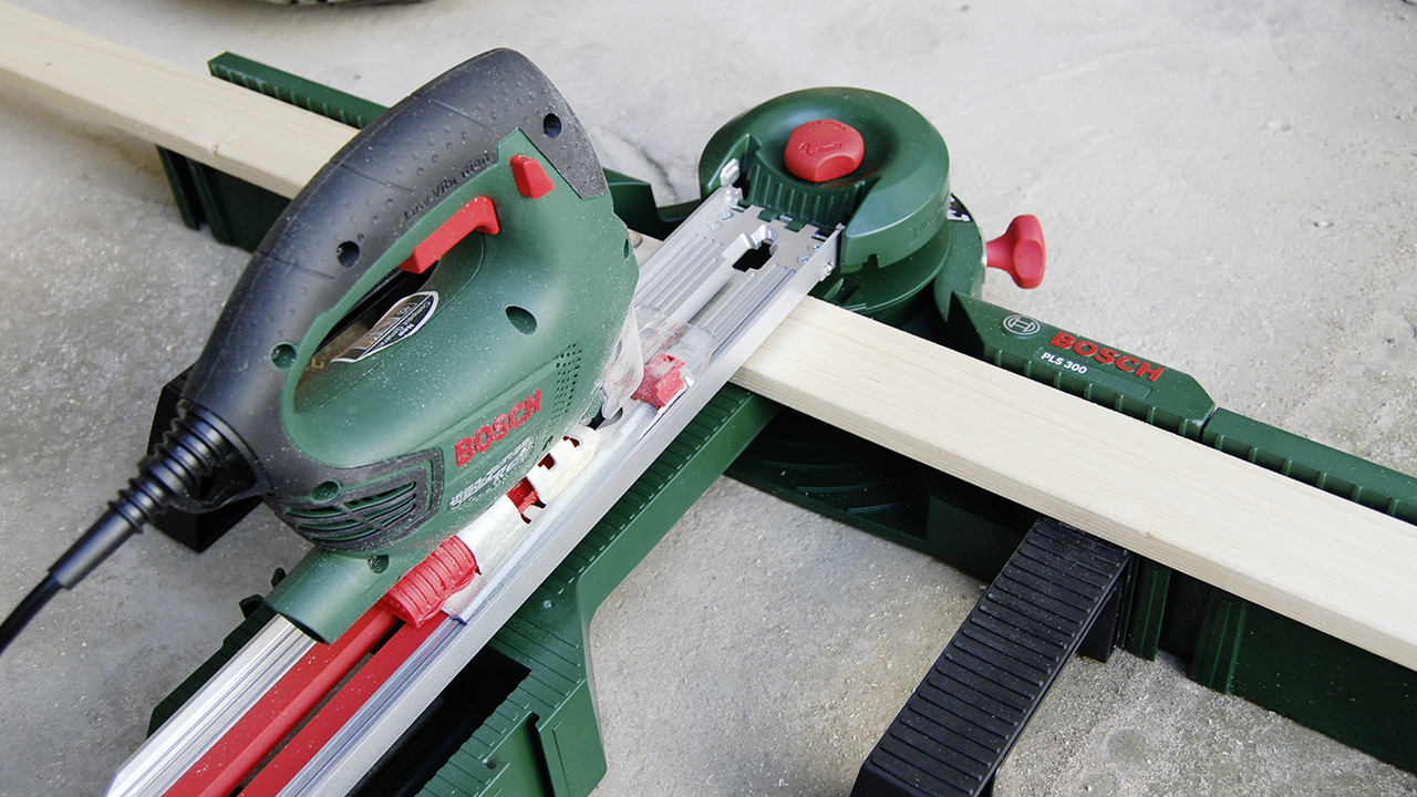 Bosch zaagstation PLS 300: wipzaag op het rechte pad